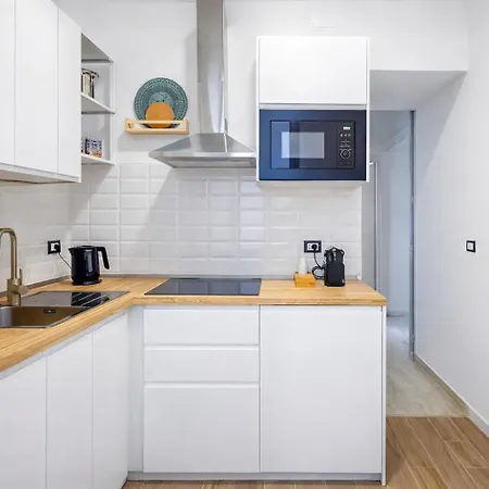 Appartement Elegant 2br Near Colosseum & San Giovanni Metro *