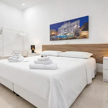 Elegant 2br Near Colosseum & San Giovanni Metro Appartement