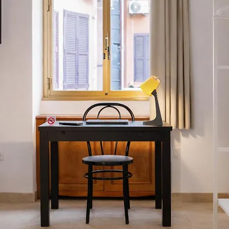 Elegant 2br Near Colosseum & San Giovanni Metro Appartement Rome