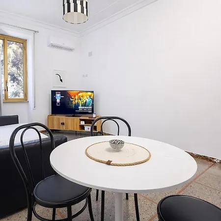 Appartement Elegant 2br Near Colosseum & San Giovanni Metro